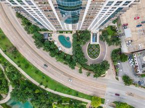 3333 Allen Parkway 2006, Houston TX 77019