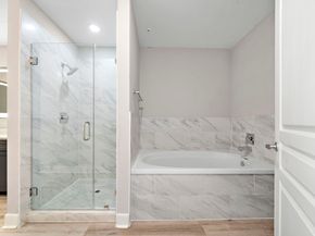 3333 Allen Parkway 2006, Houston TX 77019