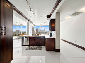3333 Allen Parkway 2006, Houston TX 77019