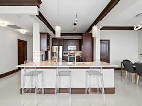 3333 Allen Parkway 2006, Houston TX 77019