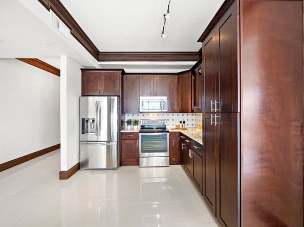 3333 Allen Parkway 2006, Houston TX 77019