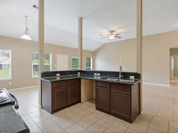 9104 N Green River Dr, Houston TX 77078
