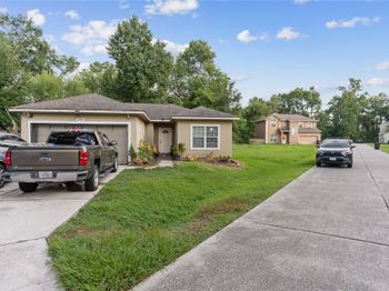 9104 N Green River Dr