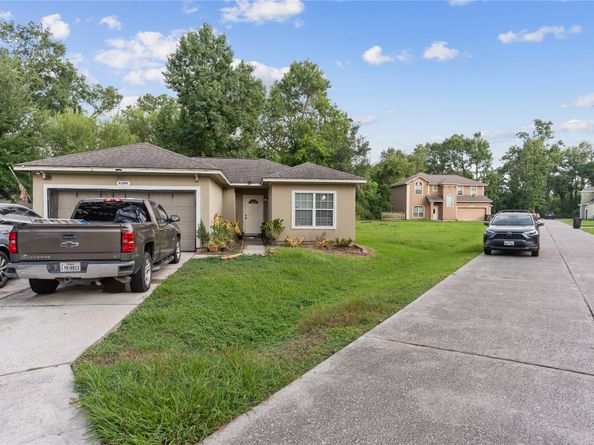 9104 N Green River Dr, Houston TX 77078