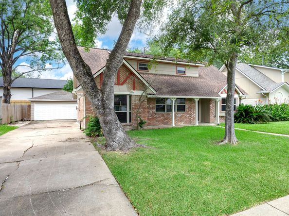 13910 Baytree Drive, Sugar Land TX 77498