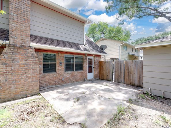 13910 Baytree Drive, Sugar Land TX 77498