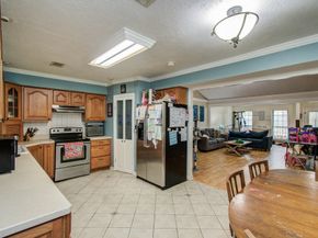 967 Wavecrest Lane, Houston TX 77062