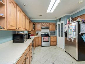 967 Wavecrest Lane, Houston TX 77062