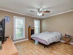967 Wavecrest Lane, Houston TX 77062