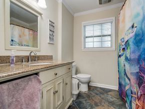 967 Wavecrest Lane, Houston TX 77062
