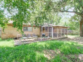 967 Wavecrest Lane, Houston TX 77062