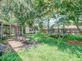 967 Wavecrest Lane, Houston TX 77062