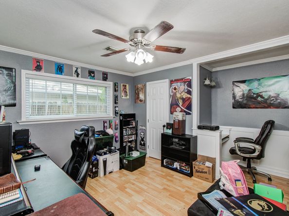 967 Wavecrest Lane, Houston TX 77062
