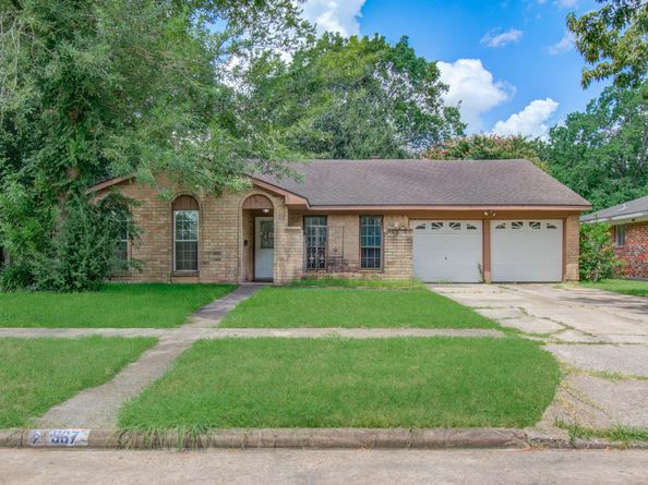967 Wavecrest Lane, Houston TX 77062