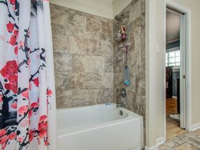967 Wavecrest Lane, Houston TX 77062