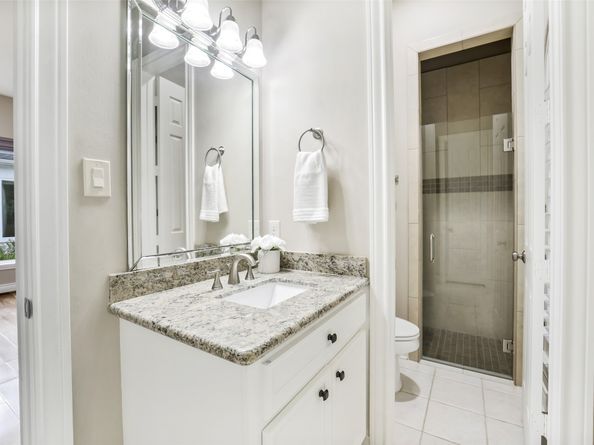 910 Peachwood Bend Drive, Houston TX 77077