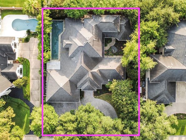 910 Peachwood Bend Drive, Houston TX 77077