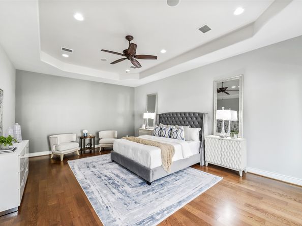 910 Peachwood Bend Drive, Houston TX 77077