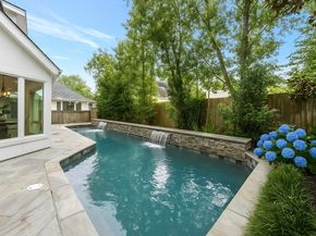910 Peachwood Bend Drive, Houston TX 77077