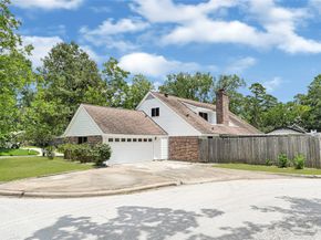 413 Oakhill Drive, Conroe TX 77304