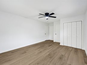 413 Oakhill Drive, Conroe TX 77304