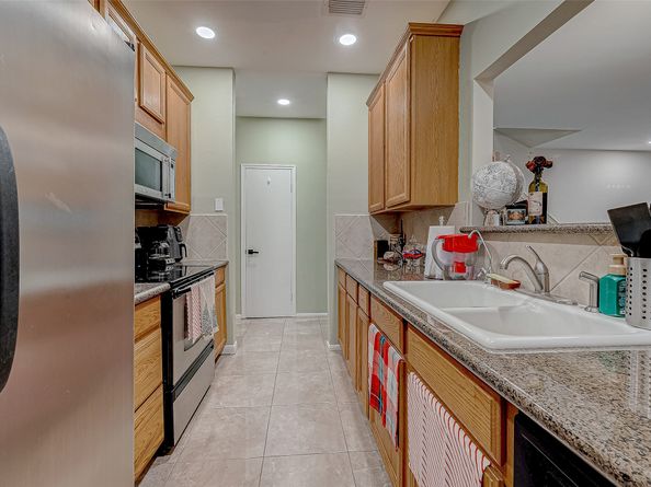 3048 Holly Hall Street Street 3048, Houston TX 77054