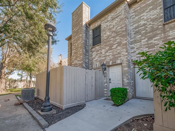 3048 Holly Hall Street Street 3048, Houston TX 77054