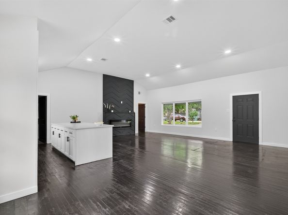 209 Leago Street, Houston TX 77022