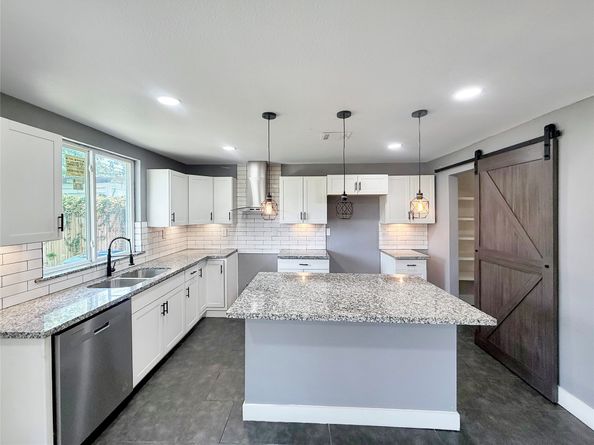 7330 Hurtgen Forest Road, Houston TX 77033
