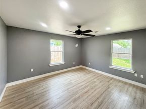 7330 Hurtgen Forest Road, Houston TX 77033