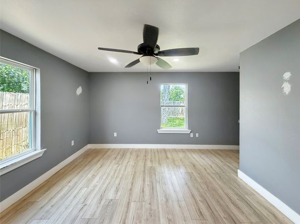 7330 Hurtgen Forest Road, Houston TX 77033