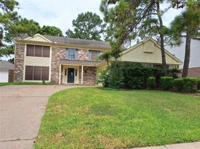 7539 Wildwood Brook Court, Houston TX 77095