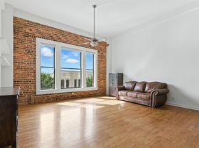 915 Franklin Street 2I, Houston TX 77002