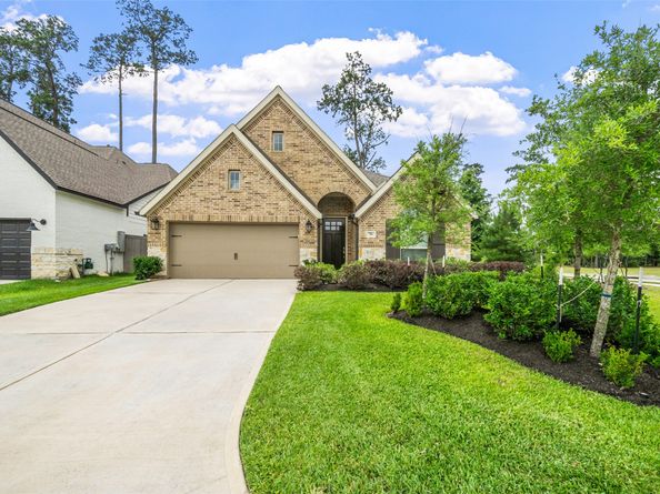 704 Fall Rock Branch Drive, Conroe TX 77304