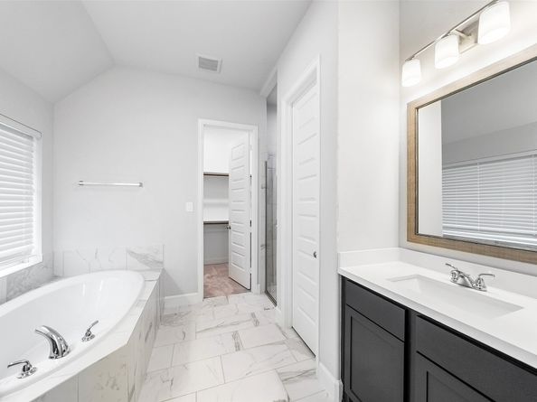 704 Fall Rock Branch Drive, Conroe TX 77304
