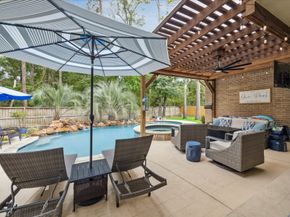 6 Eagle Rise Place, The Woodlands TX 77382