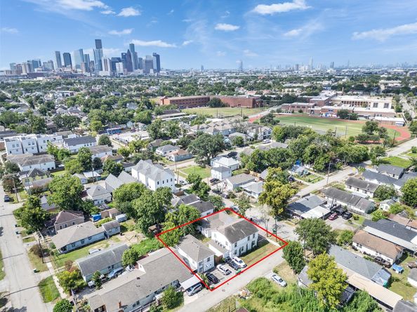 2514 Gano Street, Houston TX 77009