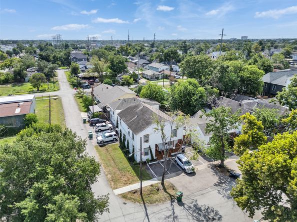 2514 Gano Street, Houston TX 77009