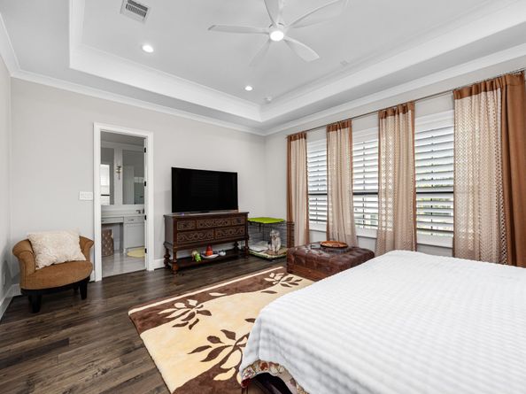 14008 Memorial Reserve Place, Houston TX 77079