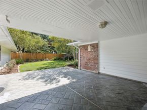 10603 Lynbrook Drive, Houston TX 77042