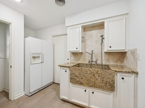 10603 Lynbrook Drive, Houston TX 77042