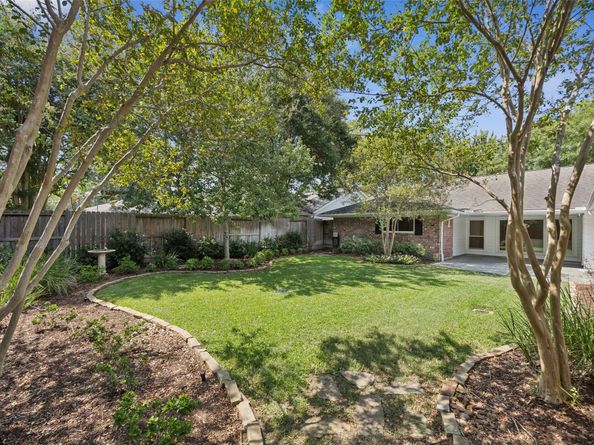 10603 Lynbrook Drive, Houston TX 77042
