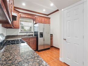 3001 Wayne Street, Houston TX 77026