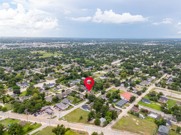 3001 Wayne Street, Houston TX 77026