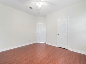3001 Wayne Street, Houston TX 77026