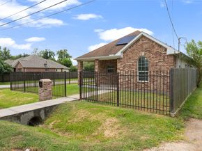 3001 Wayne Street, Houston TX 77026