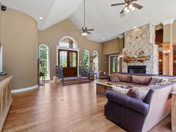 13710 Lost Creek Road, Tomball TX 77375