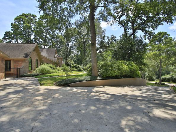13710 Lost Creek Road, Tomball TX 77375