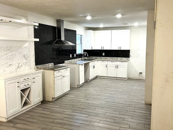 807 Turney Drive, Houston TX 77038