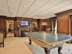 3525 Sage Road 1414, Houston TX 77056